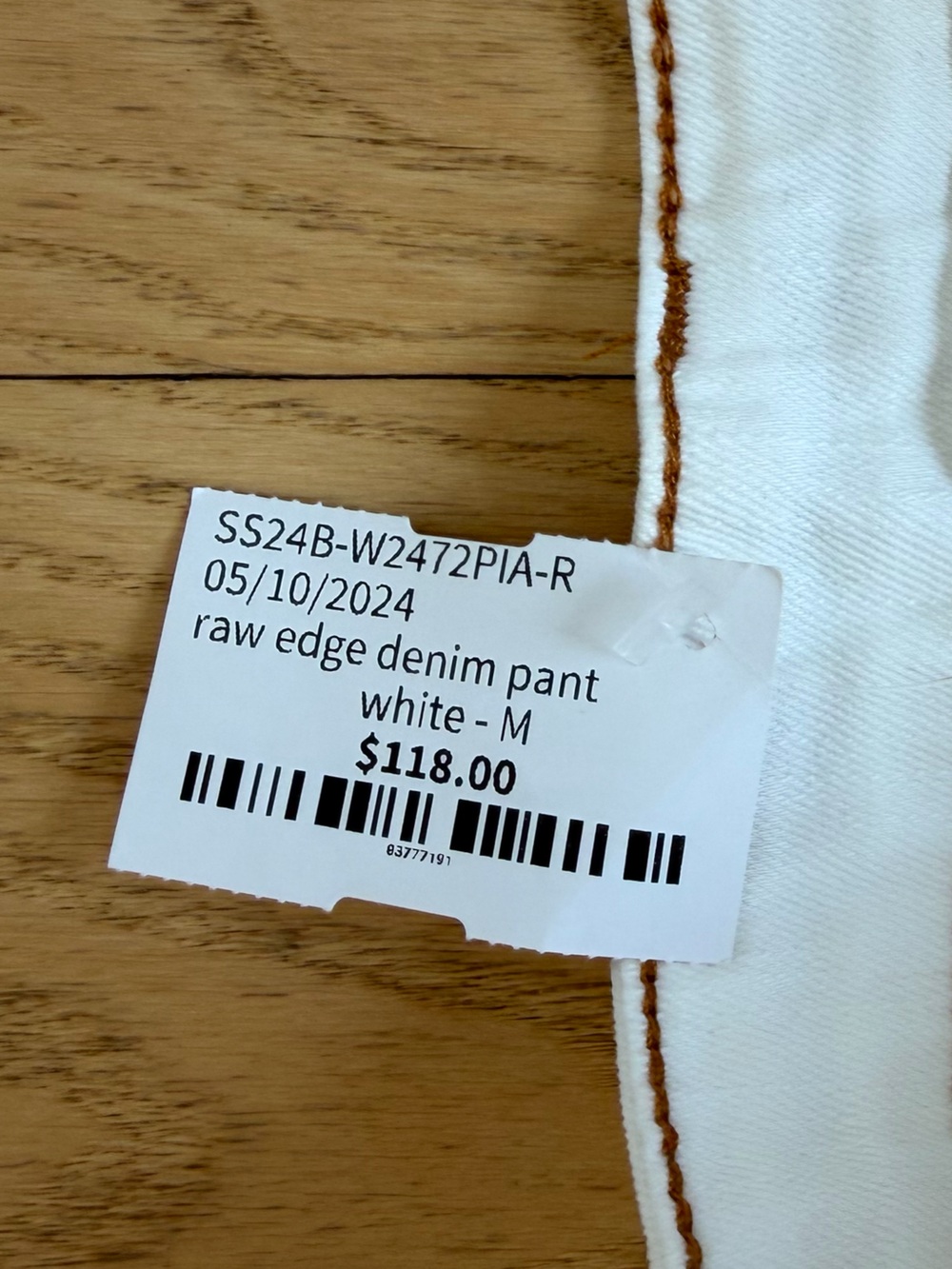 NWT - High-Rise White Flared Jeans with Front Seam Detail - Picture 5 of 5